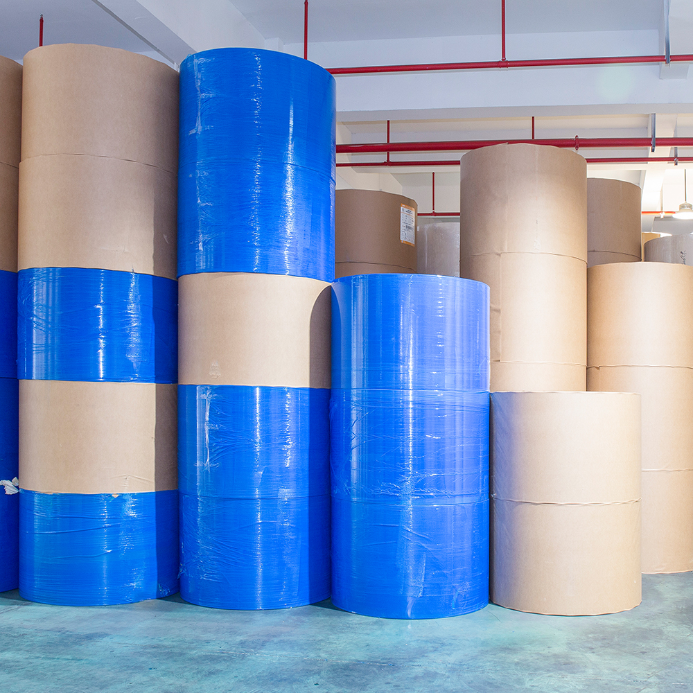 Papierrol met hoge bulk en PE-coating